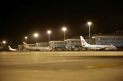 首都机场T3航站楼启用 70余架飞机深夜搬家